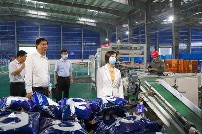 覃文萍常务副院长深入包联企业走访调研，聚焦生物有机肥料研发新突破